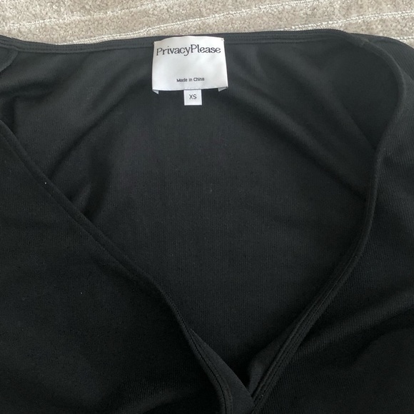 Privacy please Rochester top - Picture 4 of 4